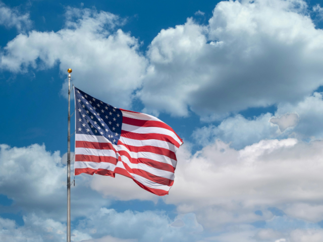 Odrzucić spadek bez przyjazdu